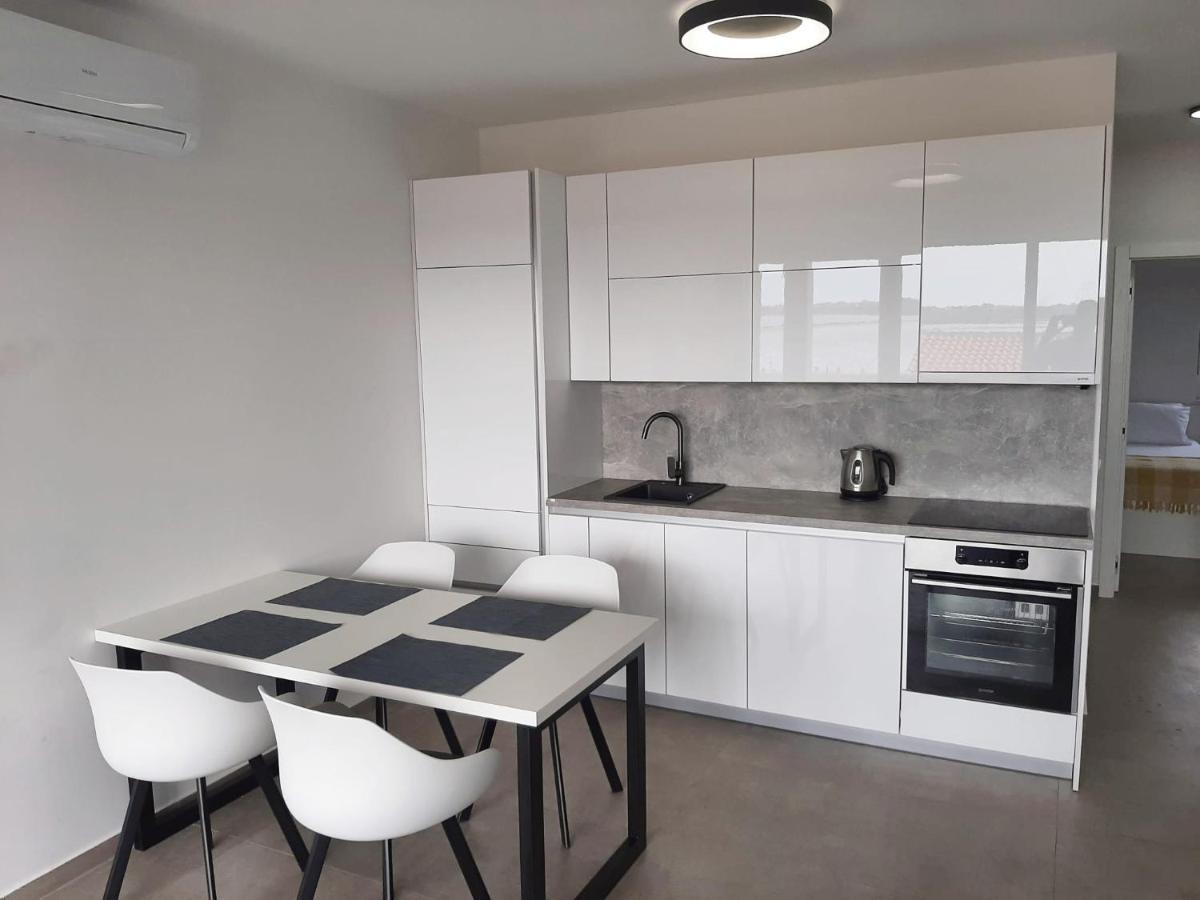 Apartments Anda נין מראה חיצוני תמונה